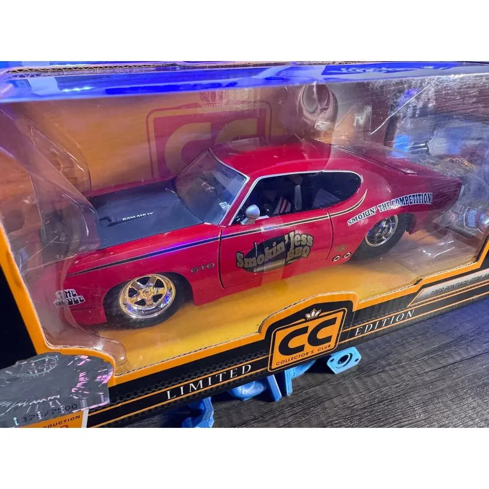 Jada 1/24 Collectors Club 1969 Pontiac GTO Judge numbered 1375